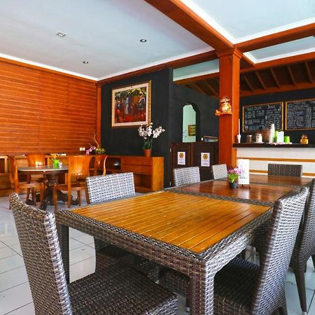 Hostel Mirah Legian (Bali) Exterior photo