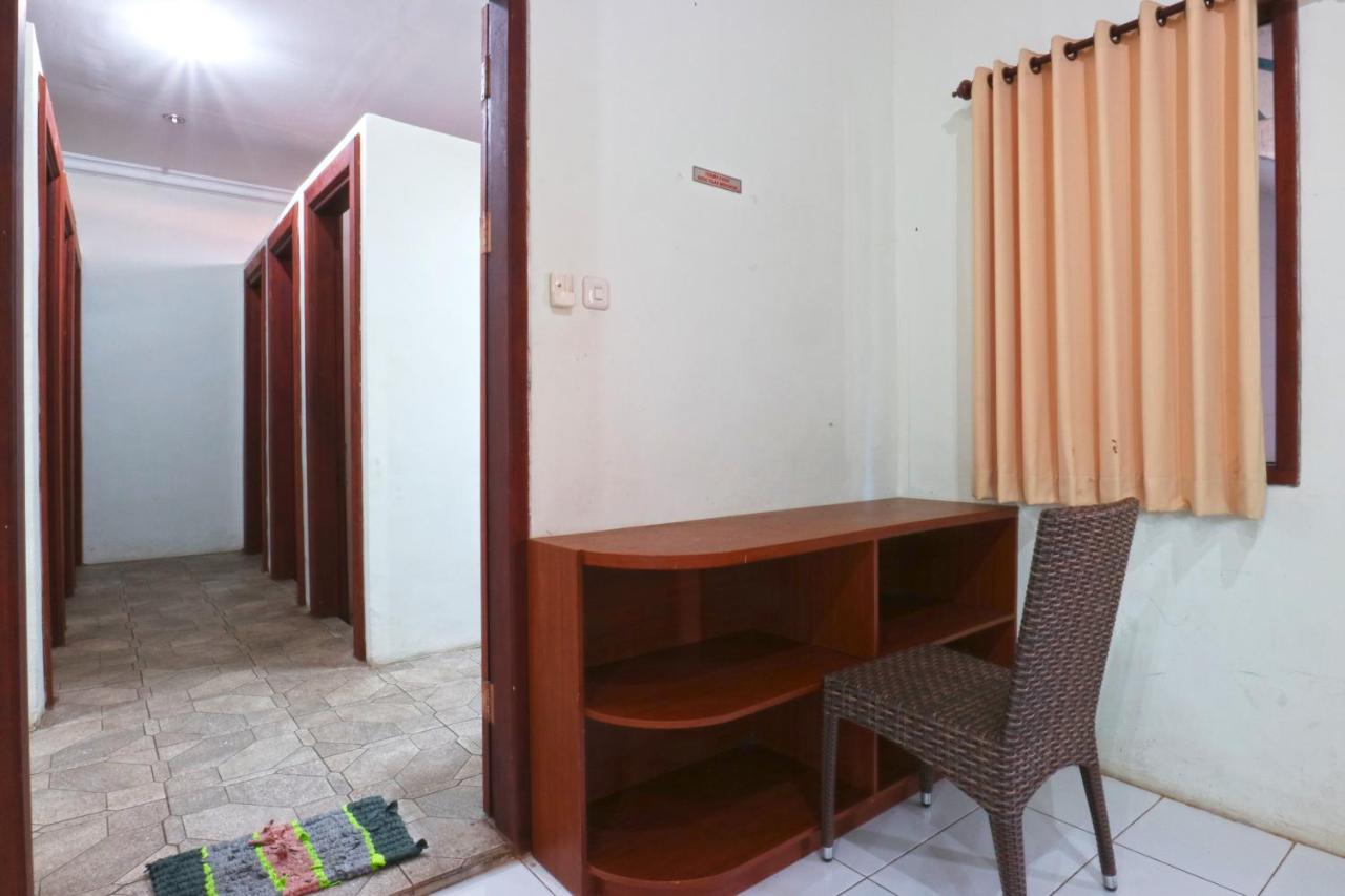 Hostel Mirah Legian (Bali) Exterior photo